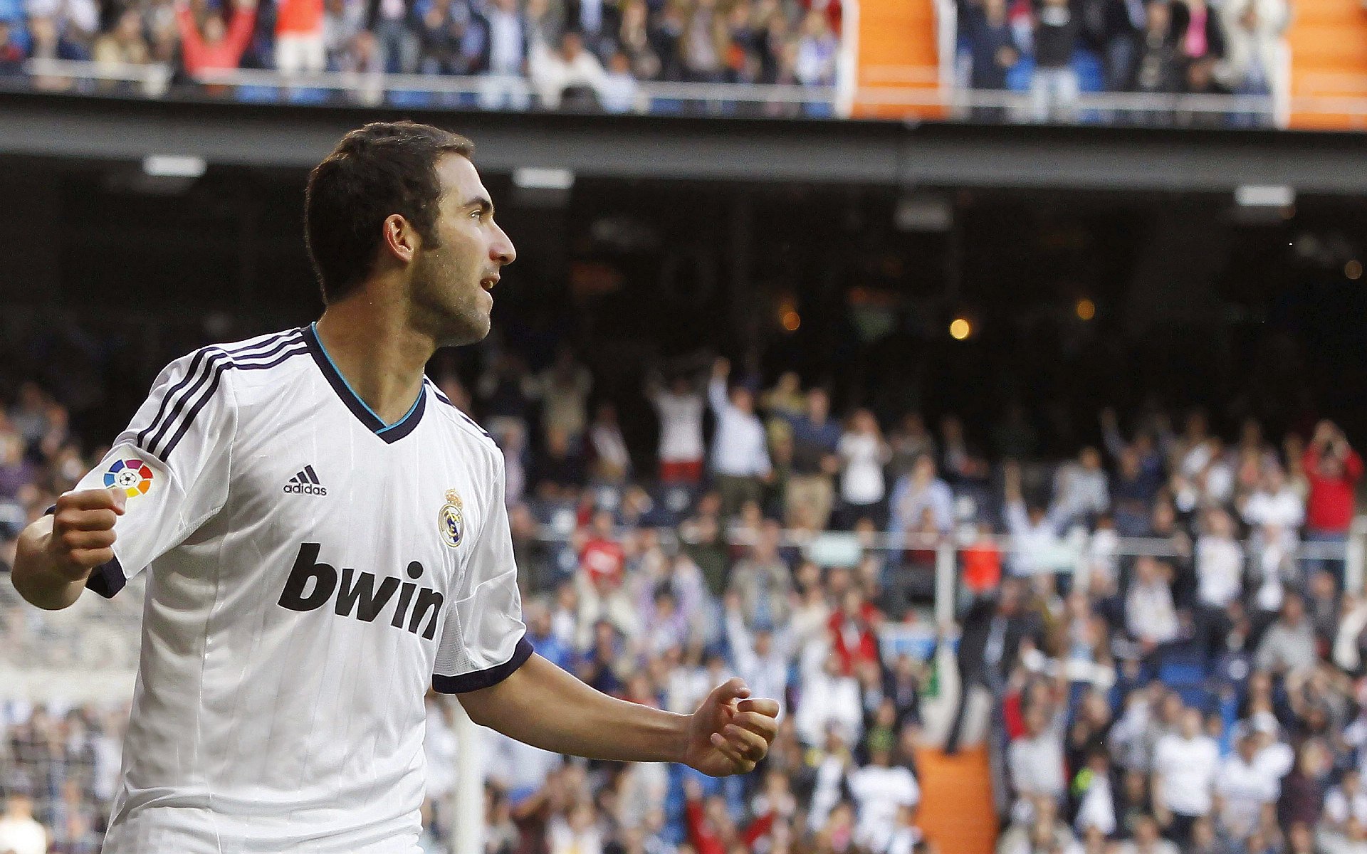 开云官方-西甲强队纷纷加快引援步伐，备战新赛季，2021-2022西甲球队